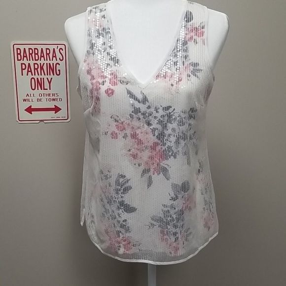 WHITE HOUSE BLACK MARKET SEQUIN OVERLAY TANK. ♥️♥️HOSTESS PIC♥️♥️ - Picture 2 of 6